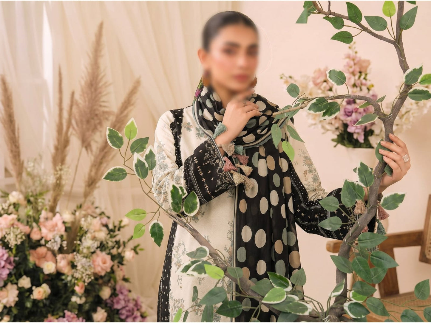 Bismil by Emirah V-29 Unstitched Printed Lawn 3pc Suit