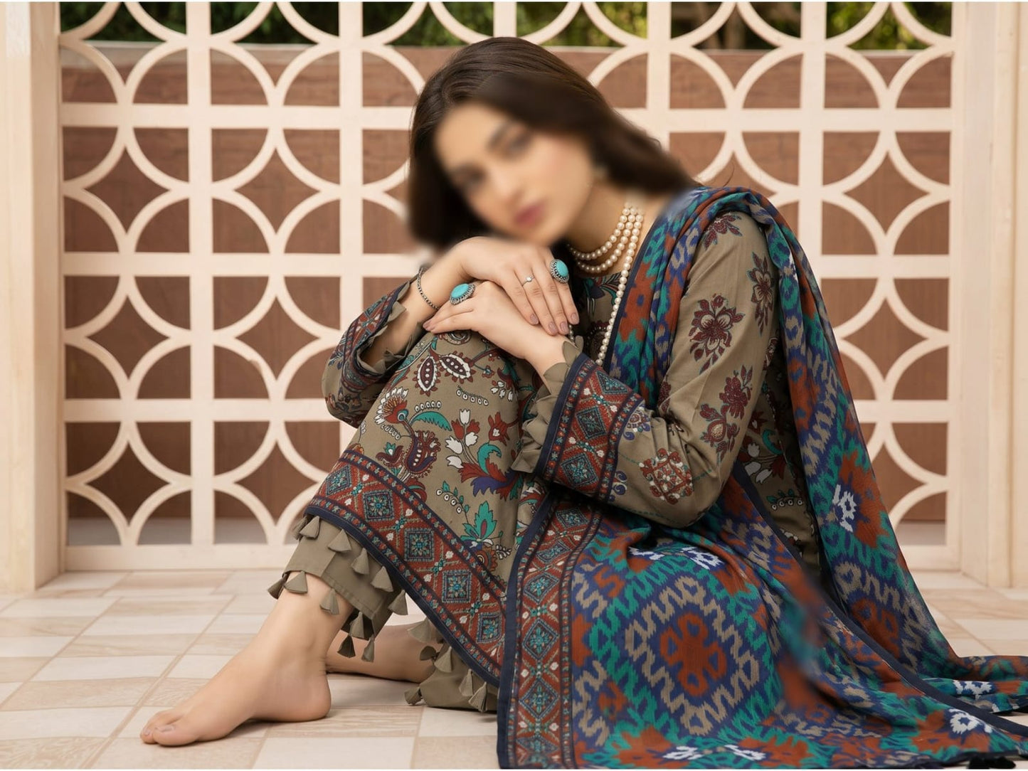 Bismil by Emirah V-28 Unstitched Printed Lawn 3pc Suit